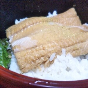 煮穴子で穴子丼